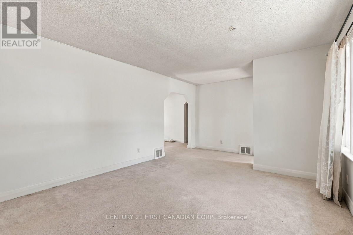 407 Boler Road, London South, Ontario  N6K 2K6 - Photo 11 - X13829640