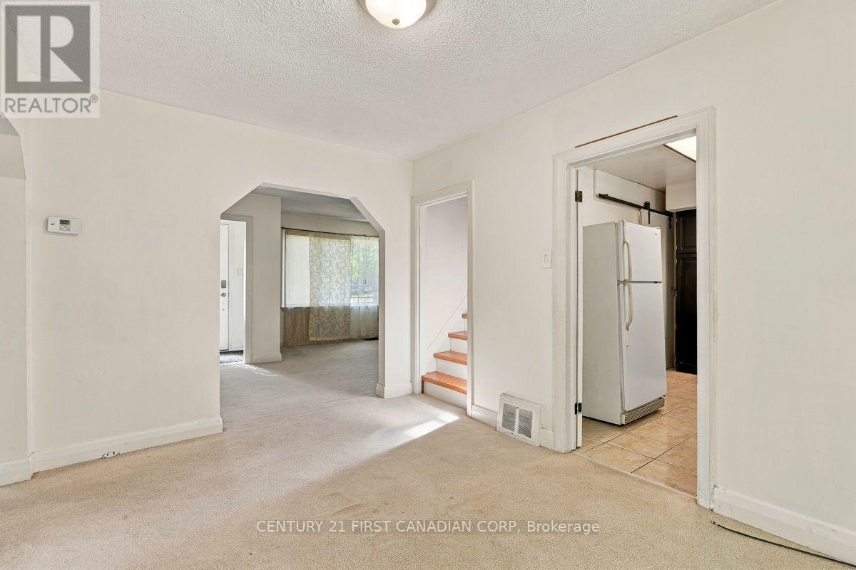 407 Boler Road, London South, Ontario  N6K 2K6 - Photo 15 - X13829640