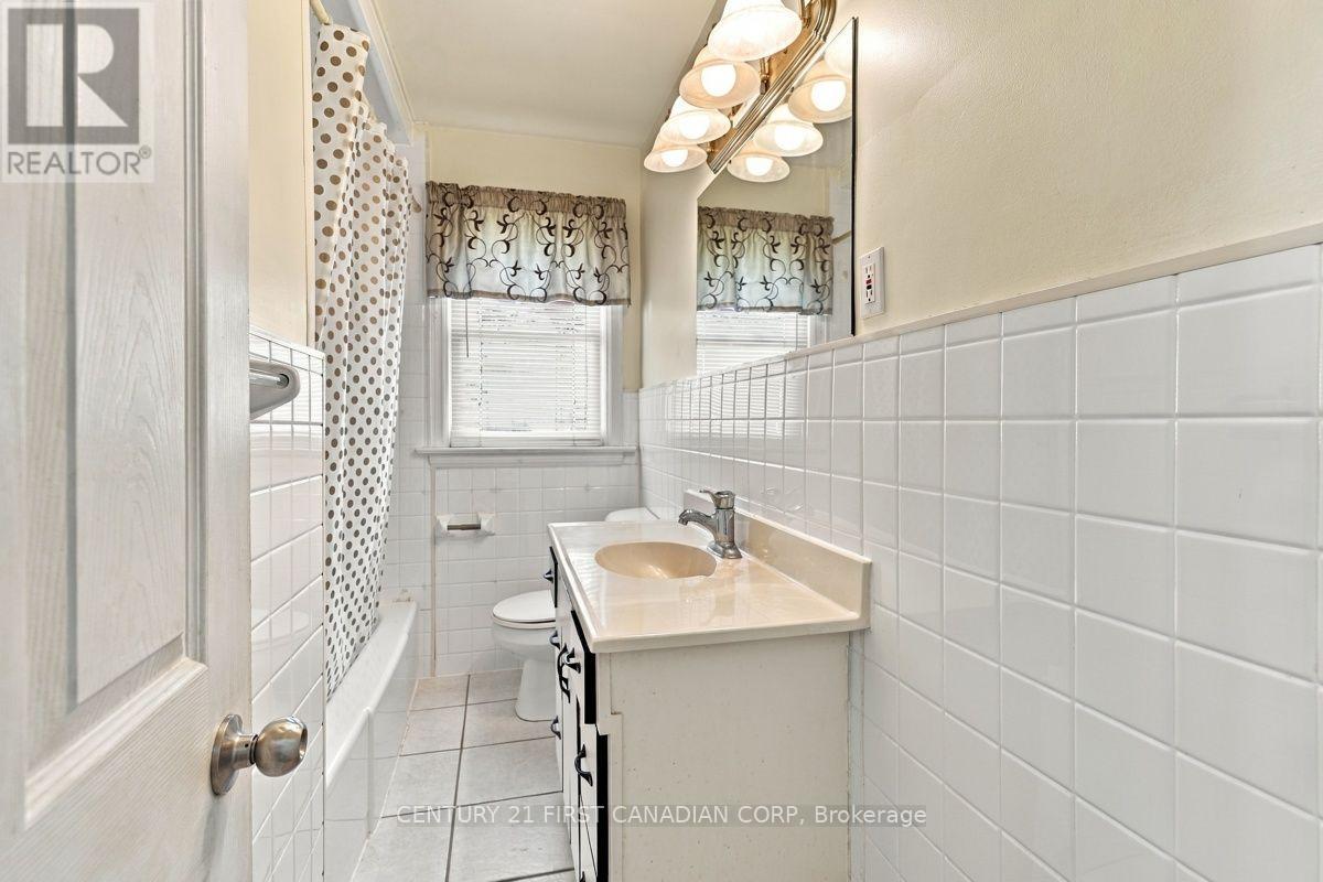 407 Boler Road, London South, Ontario  N6K 2K6 - Photo 25 - X13829640