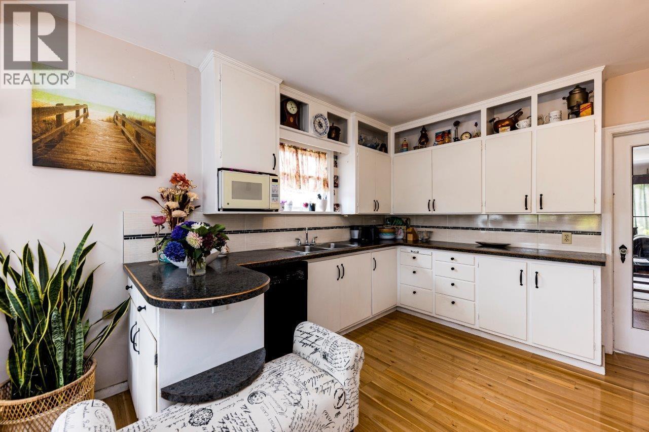 2057 Mahon Avenue, North Vancouver, British Columbia  V7M 2T6 - Photo 6 - R3168995