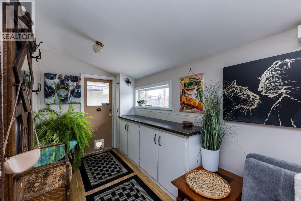 2057 Mahon Avenue, North Vancouver, British Columbia  V7M 2T6 - Photo 9 - R3168995
