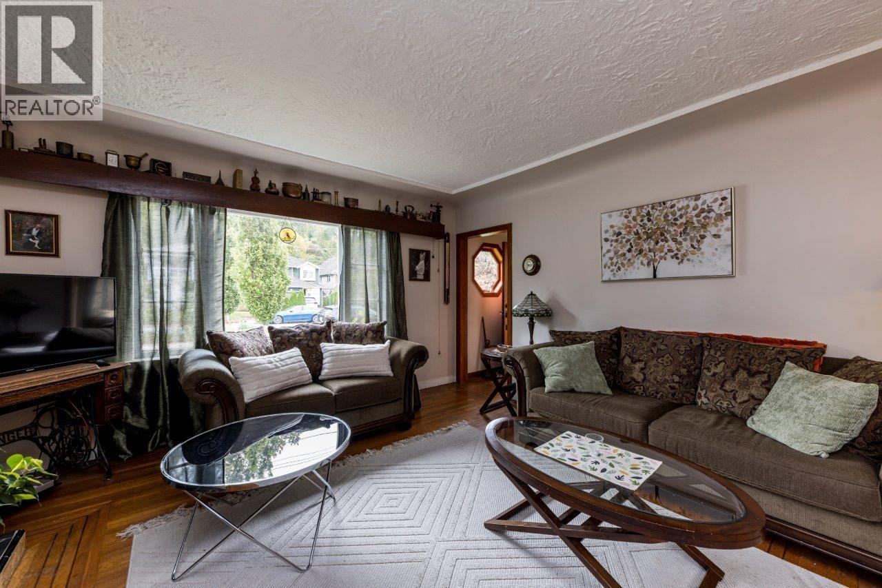 2057 Mahon Avenue, North Vancouver, British Columbia  V7M 2T6 - Photo 15 - R3168995