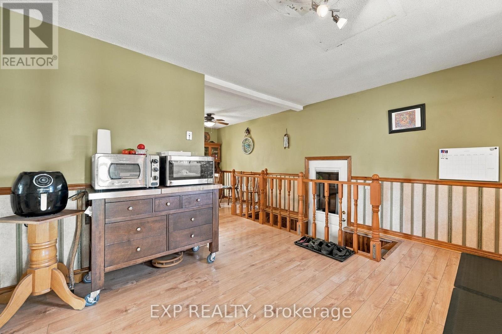 6518 Crawford Street, Niagara Falls, Ontario  L2E 5Z2 - Photo 11 - X13829496