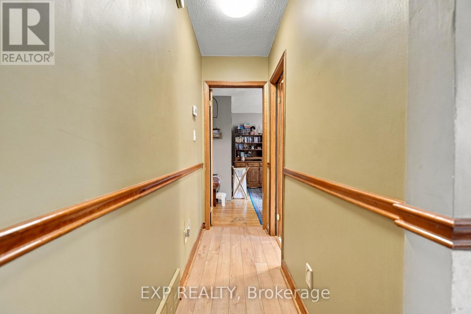 6518 Crawford Street, Niagara Falls, Ontario  L2E 5Z2 - Photo 13 - X13829496