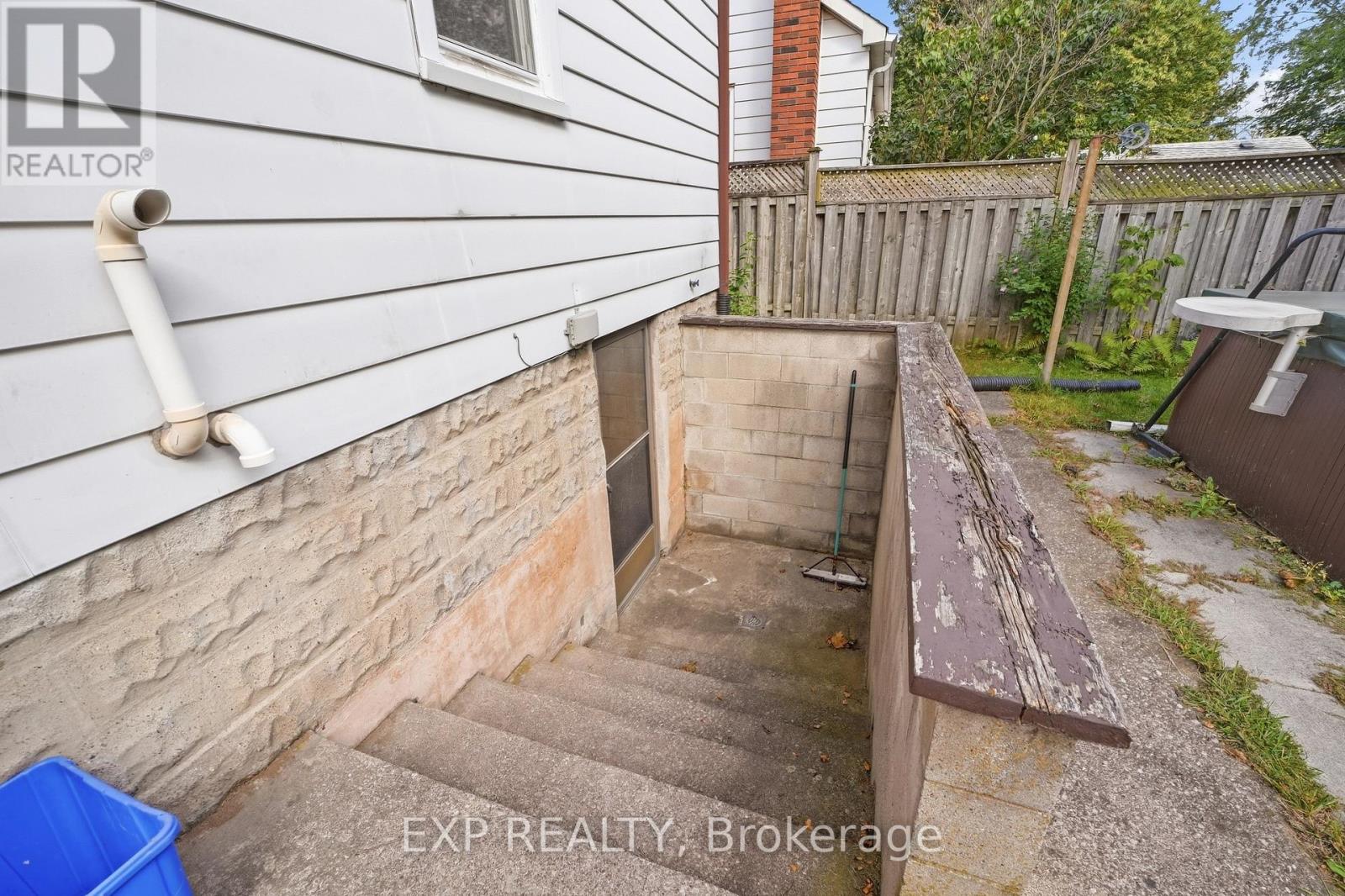 6518 Crawford Street, Niagara Falls, Ontario  L2E 5Z2 - Photo 29 - X13829496
