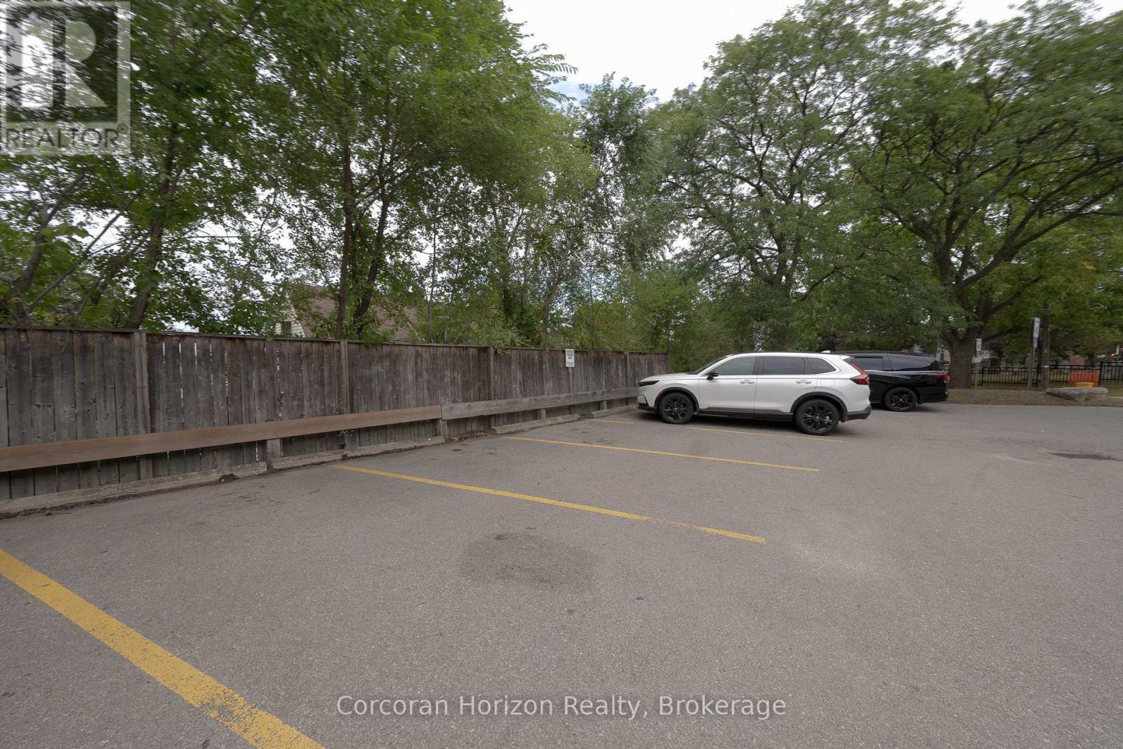B2 - 1955 King Street E, Hamilton, Ontario  L8K 1W2 - Photo 12 - X13829582