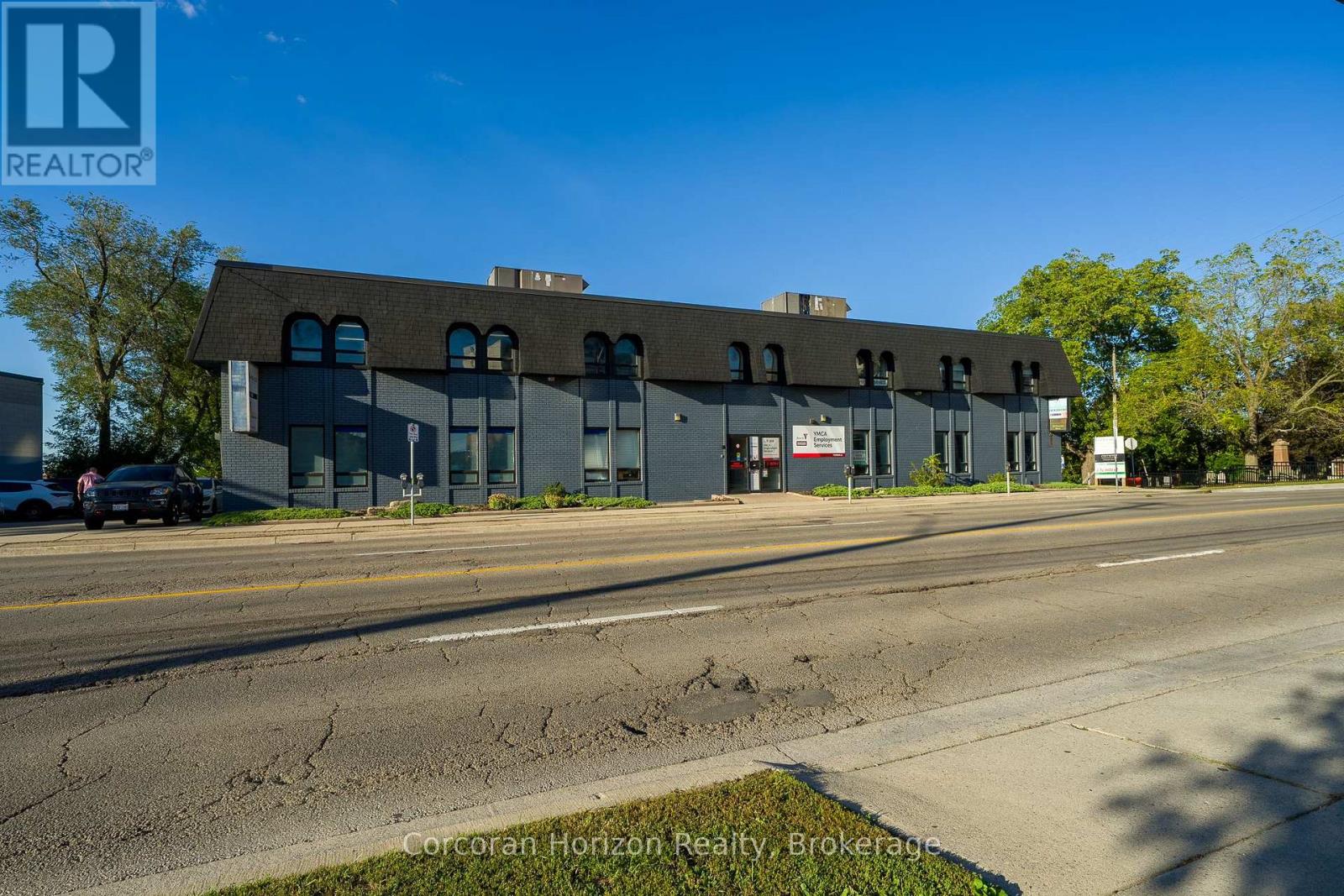 1 - 1955 KING STREET E, Hamilton, Ontario