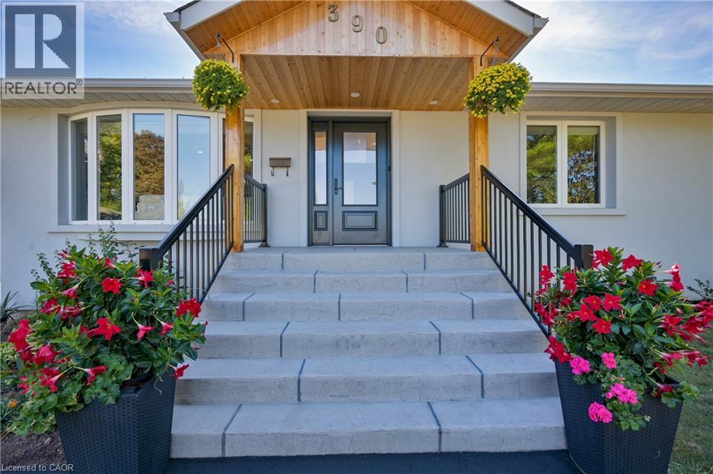 390 Wendall Place, Oakville, Ontario  L6K 2M1 - Photo 3 - 40866679
