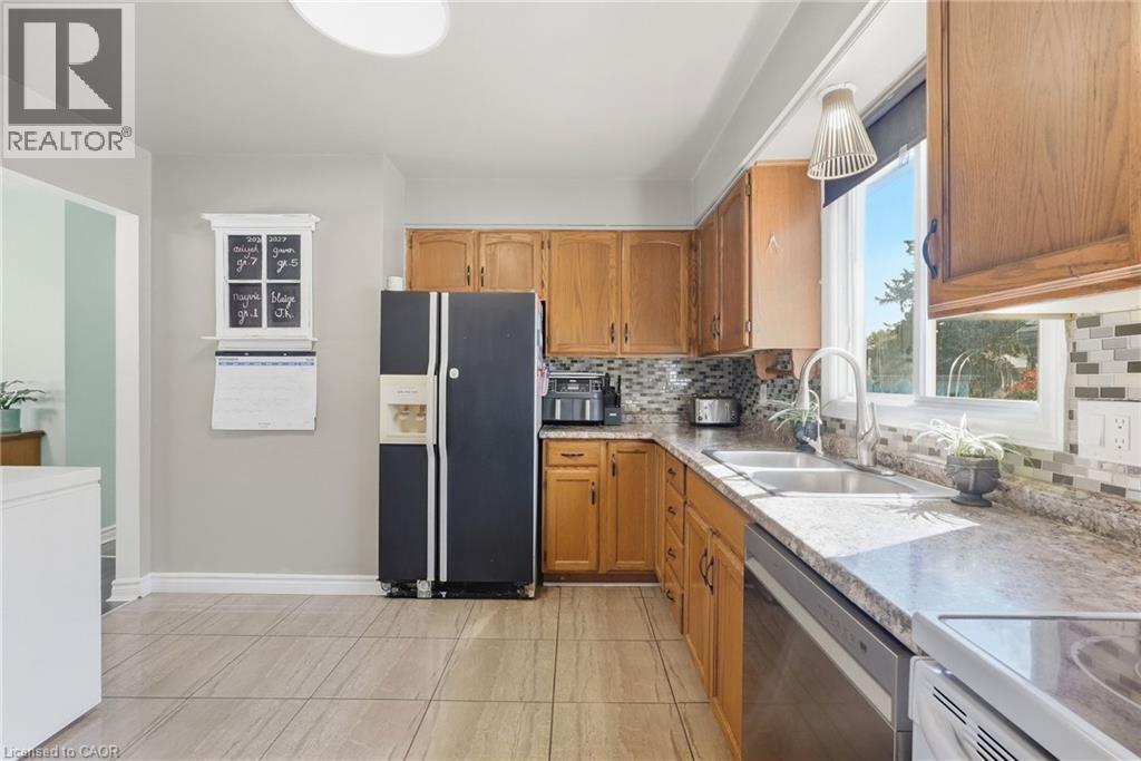 34 Grantham Avenue S, St. Catharines, Ontario  L2P 3B4 - Photo 20 - 40866647