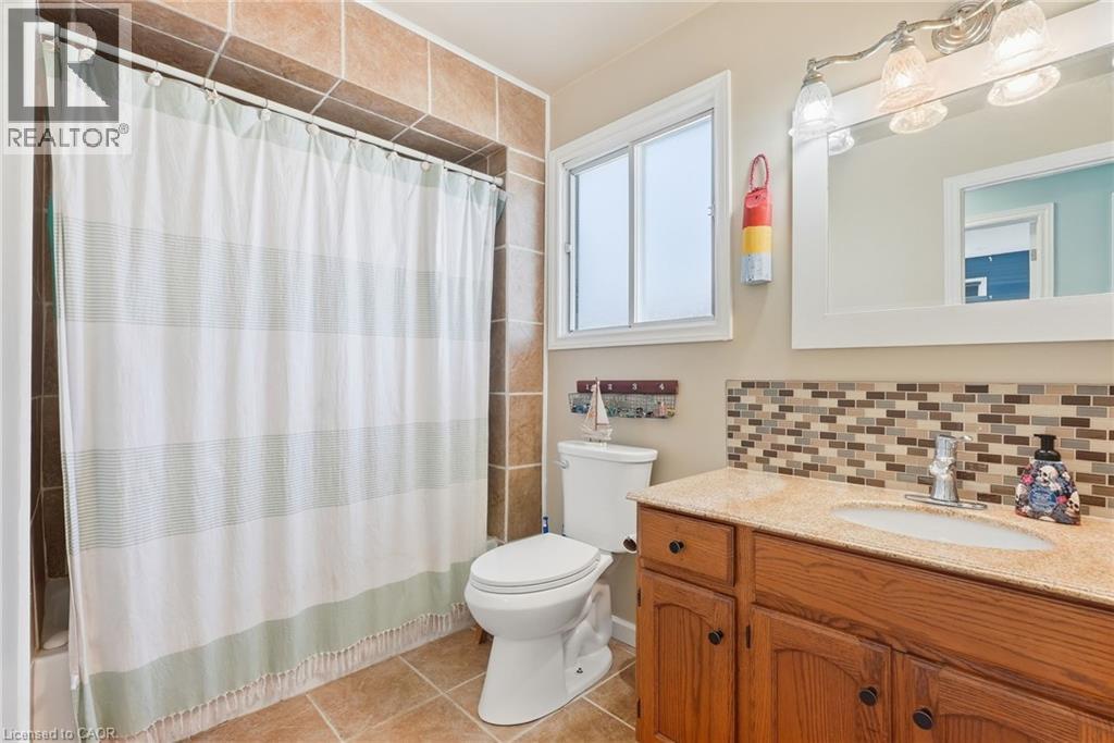 34 Grantham Avenue S, St. Catharines, Ontario  L2P 3B4 - Photo 33 - 40866647