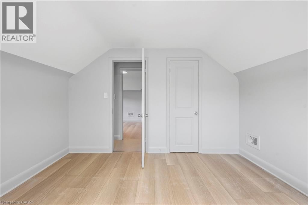 20 Cherryhill Drive Unit# B, Grimsby, Ontario  L3M 3B5 - Photo 11 - 40866645