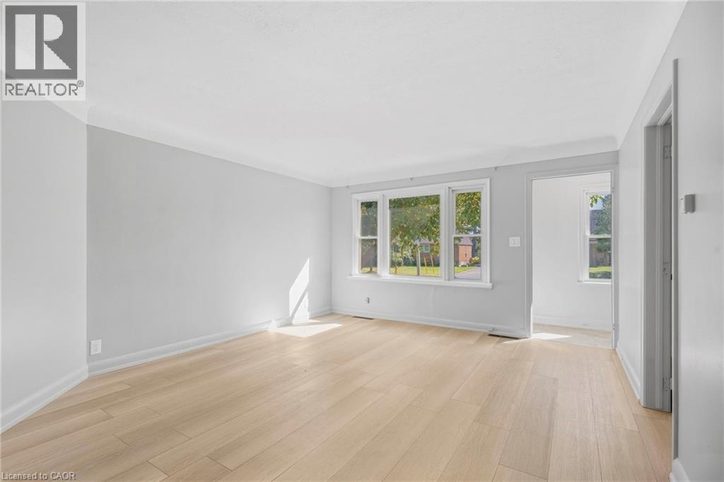 20 Cherryhill Drive Unit# B, Grimsby, Ontario  L3M 3B5 - Photo 5 - 40866645