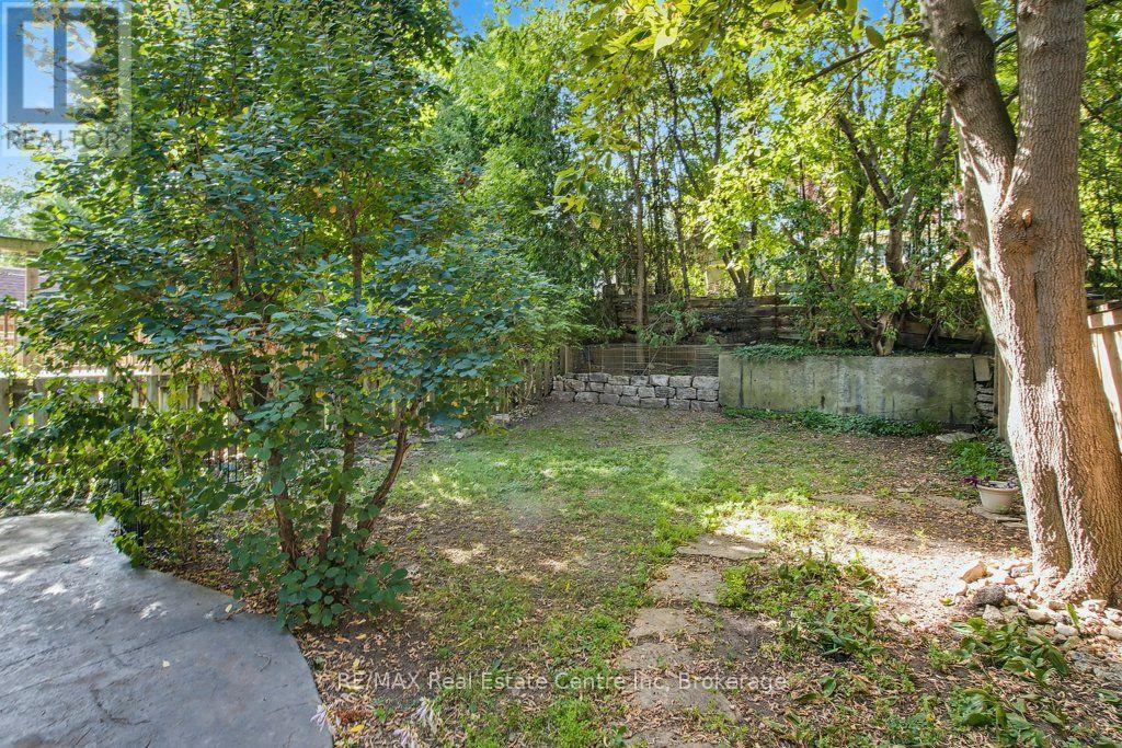 207 Waterloo Avenue, Guelph, Ontario  N1H 3J4 - Photo 17 - X13829534