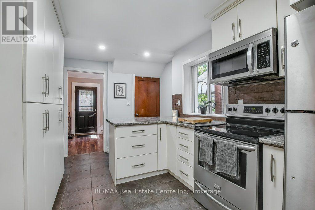 207 Waterloo Avenue, Guelph, Ontario  N1H 3J4 - Photo 4 - X13829534
