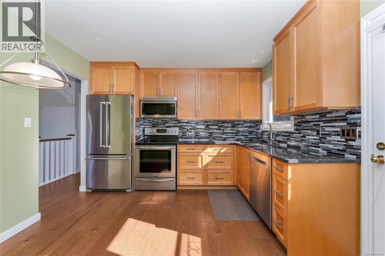 553 Acland Ave, Colwood, British Columbia  V9C 2N5 - Photo 12 - 1050681