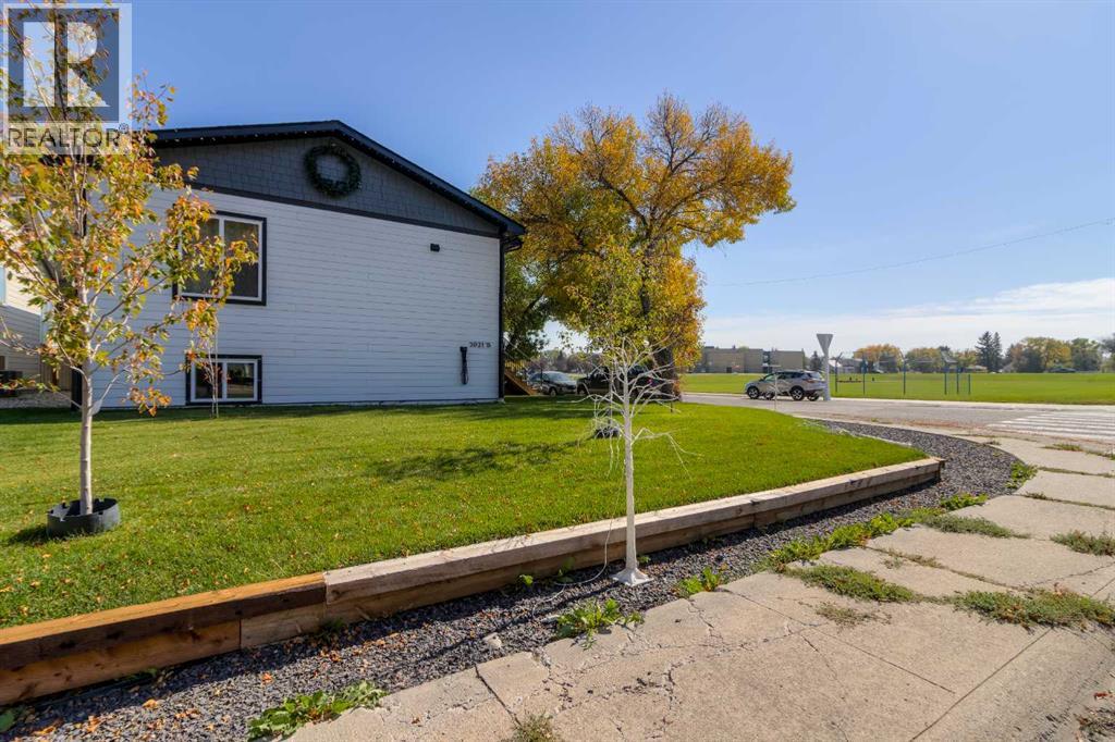 2021 15 Street, Coaldale, Alberta  T1M 1A1 - Photo 36 - A2345441