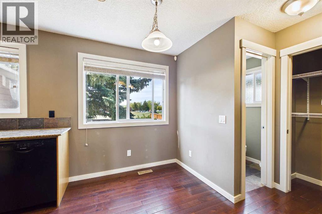 17 Deermeade Road Se, Calgary, Alberta  T2J 5Z4 - Photo 11 - A2347703