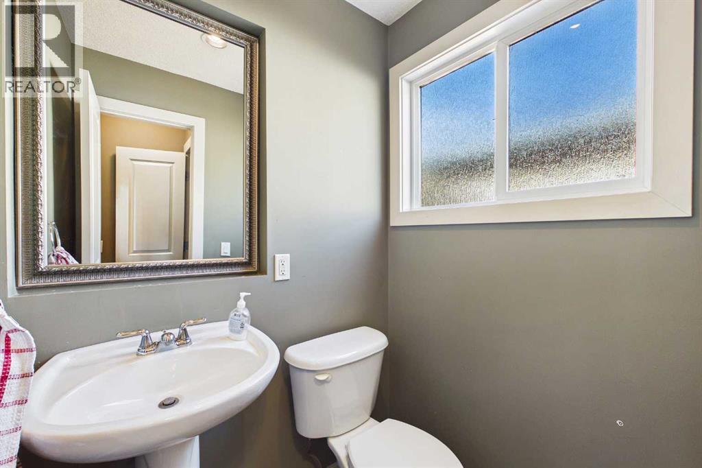 17 Deermeade Road Se, Calgary, Alberta  T2J 5Z4 - Photo 12 - A2347703