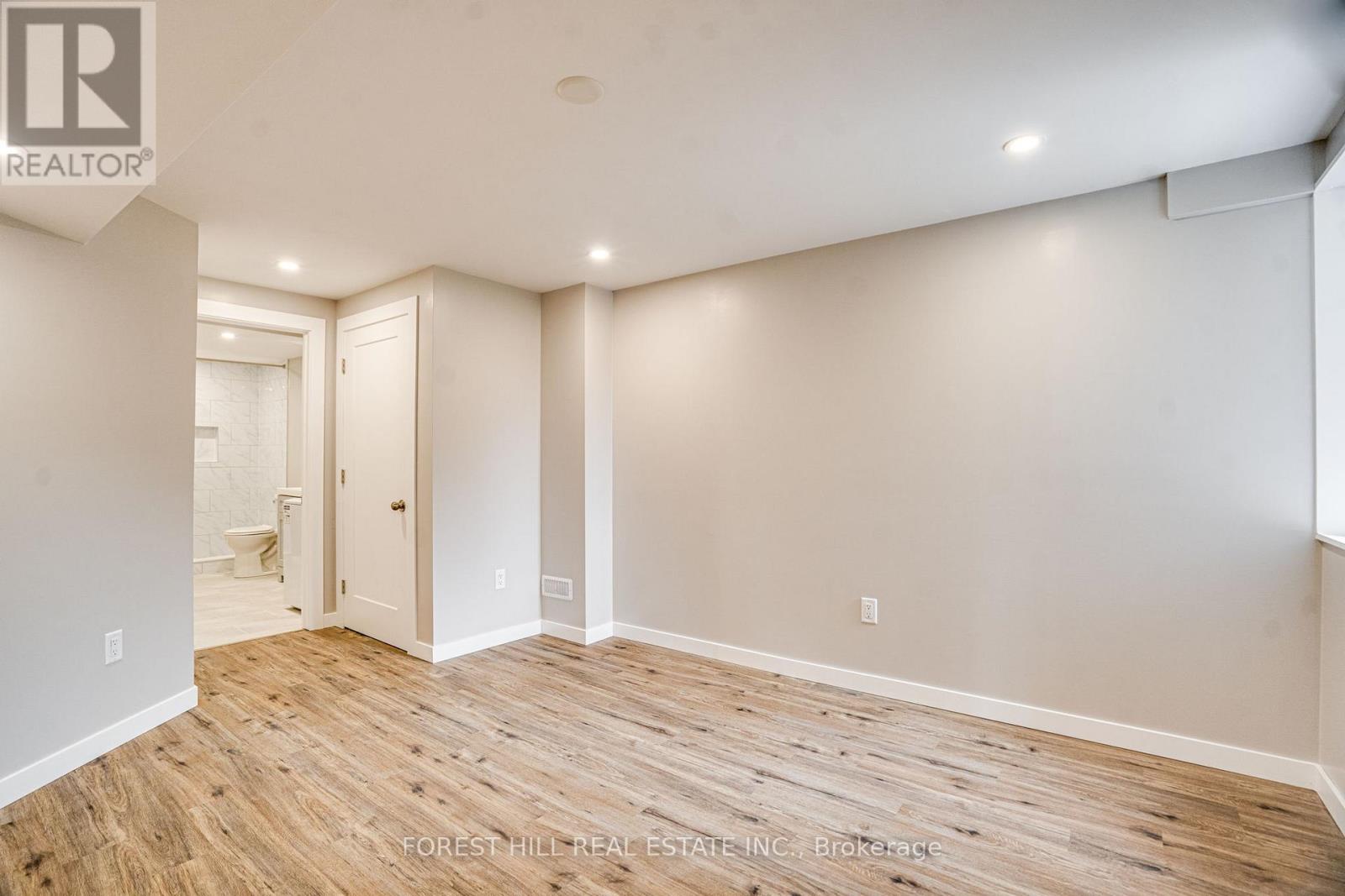 Bsmt - 21 Conchita Street, Georgina, Ontario  L4P 0H4 - Photo 16 - N13829508
