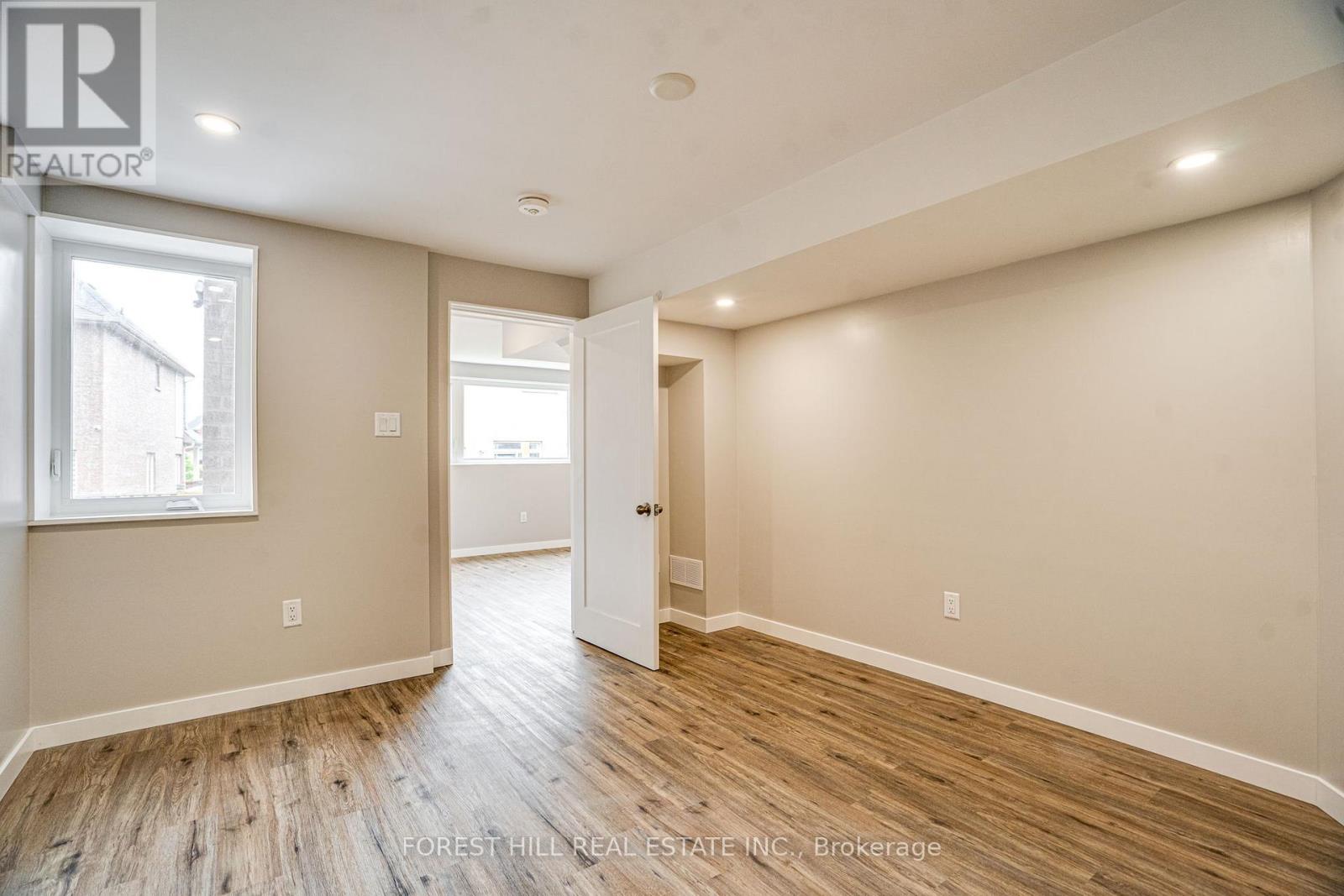 Bsmt - 21 Conchita Street, Georgina, Ontario  L4P 0H4 - Photo 19 - N13829508