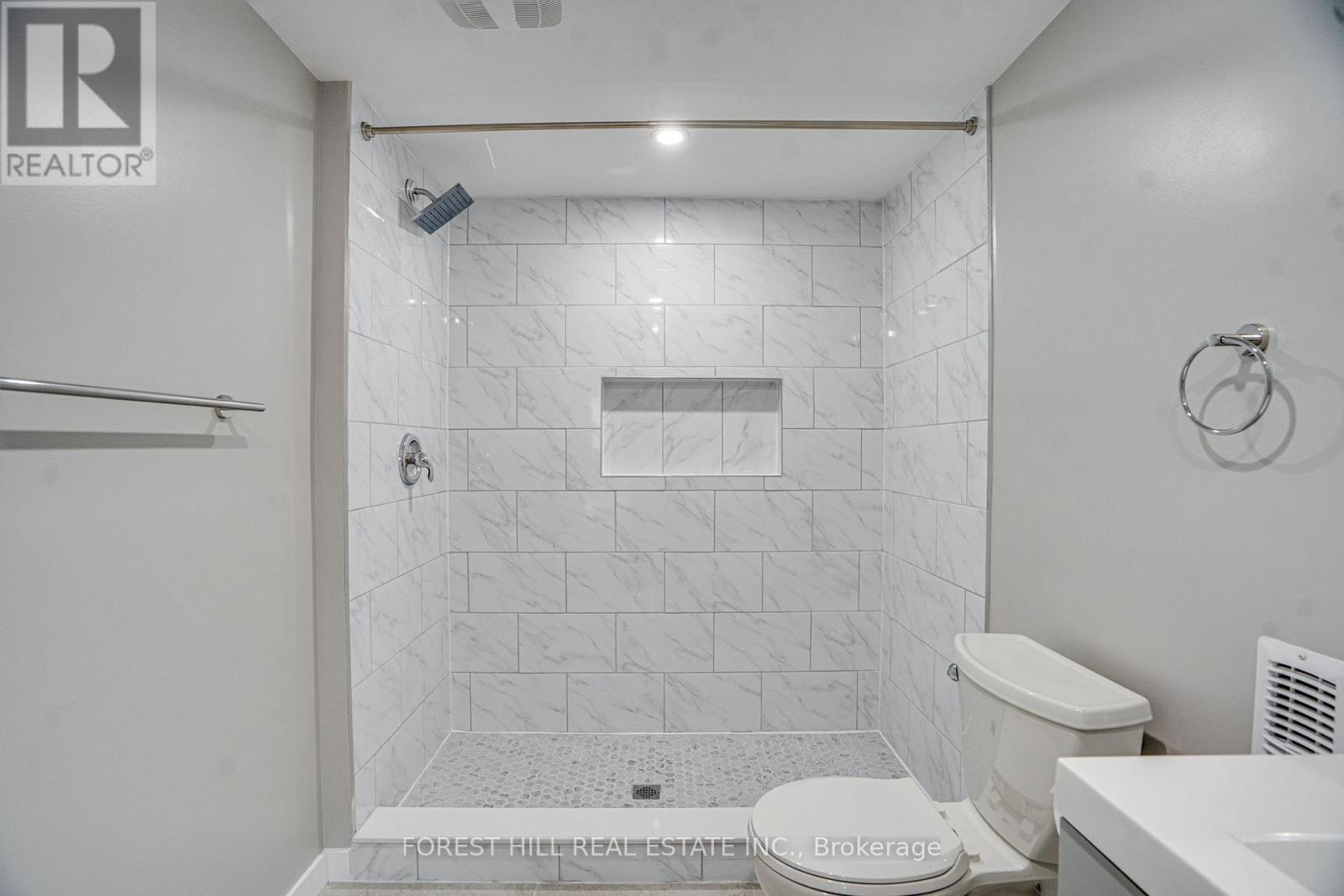 Bsmt - 21 Conchita Street, Georgina, Ontario  L4P 0H4 - Photo 22 - N13829508