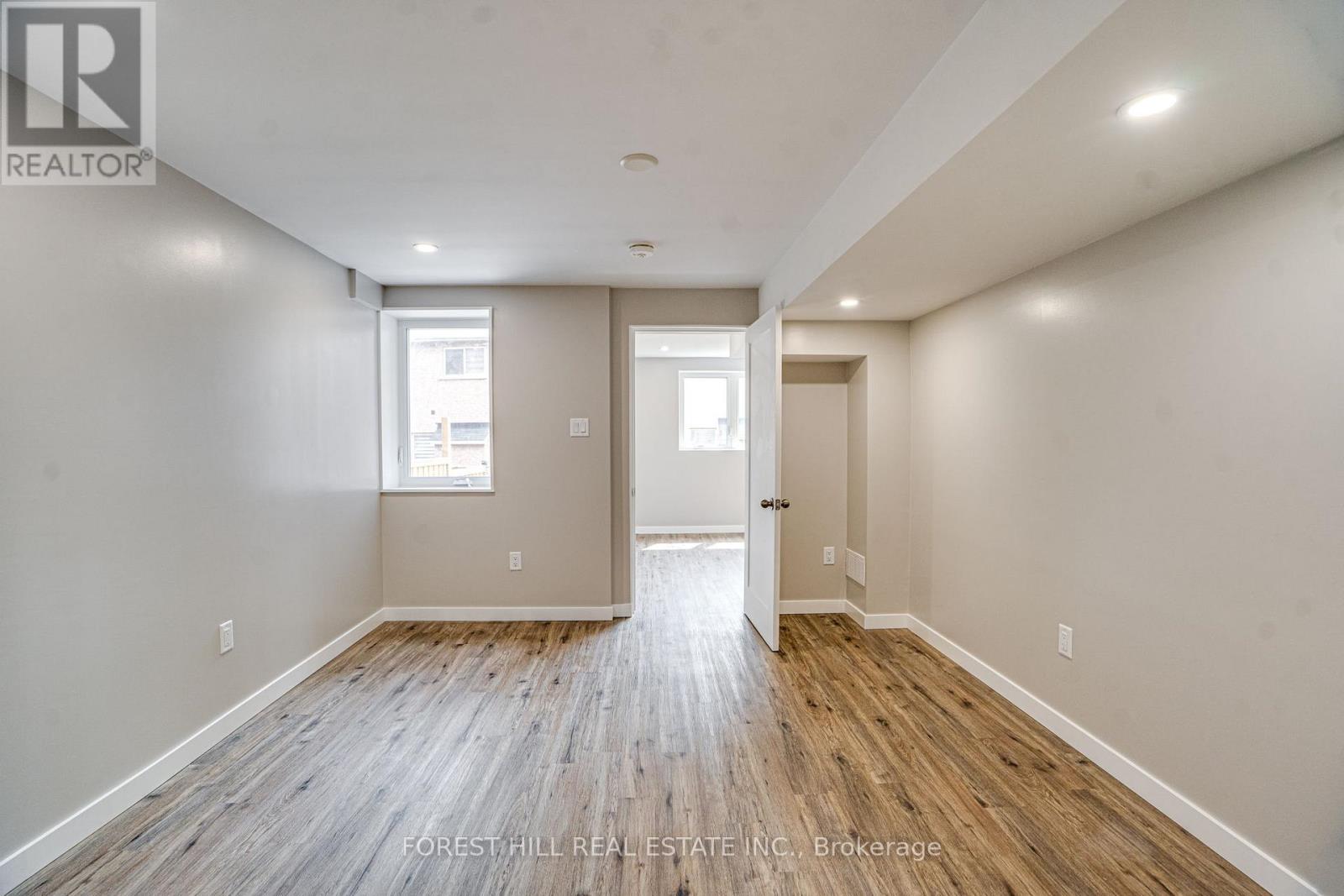 Bsmt - 21 Conchita Street, Georgina, Ontario  L4P 0H4 - Photo 25 - N13829508