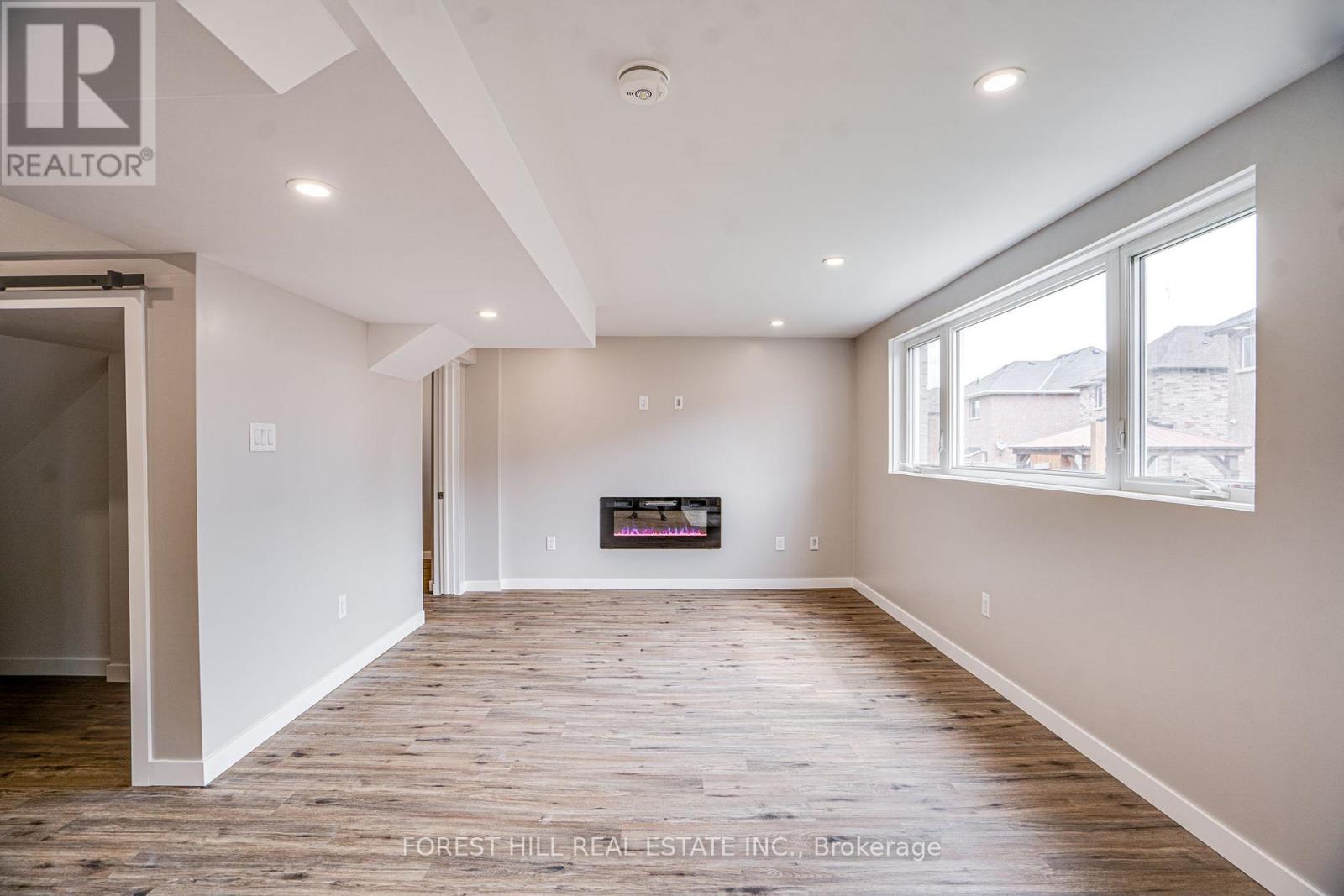 Bsmt - 21 Conchita Street, Georgina, Ontario  L4P 0H4 - Photo 5 - N13829508