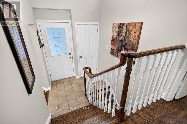 174 BAYVIEW FAIRWAYS DRIVE Markham (Bayview Fairway-Bayview Country Club Estates) Ontario Canada L3T2Y8 4