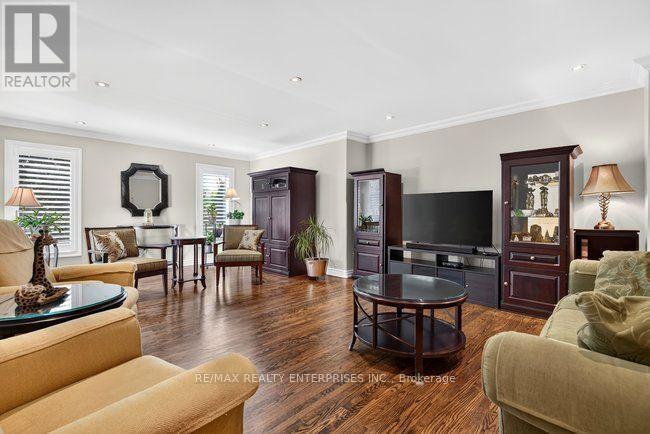 174 BAYVIEW FAIRWAYS DRIVE Markham (Bayview Fairway-Bayview Country Club Estates) Ontario Canada L3T2Y8 5