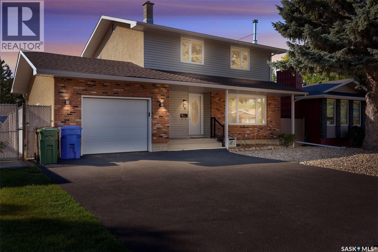 35 Litzenberger Crescent, Regina, Saskatchewan  S4R 6G7 - Photo 1 - SK049467
