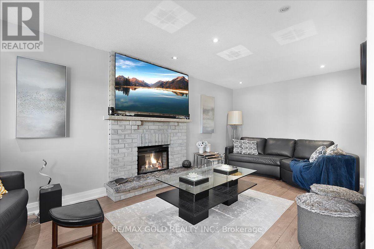 1484 Rose Haven Road, Mississauga, Ontario  L5V 1G8 - Photo 10 - W13829536