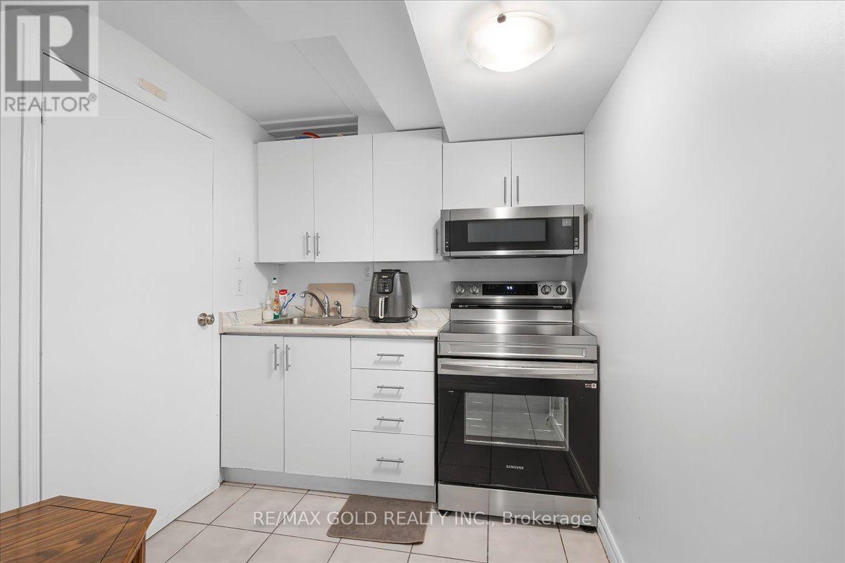 1484 Rose Haven Road, Mississauga, Ontario  L5V 1G8 - Photo 29 - W13829536