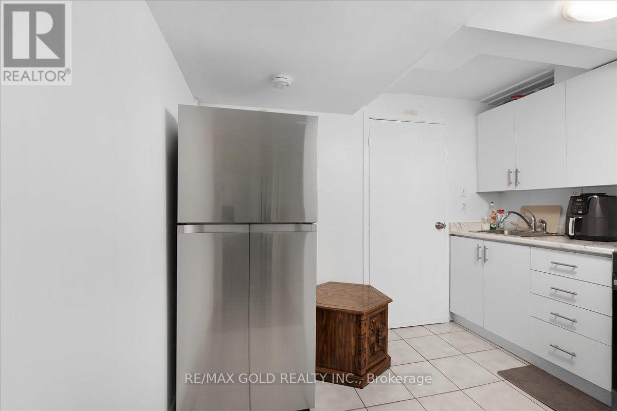 1484 Rose Haven Road, Mississauga, Ontario  L5V 1G8 - Photo 30 - W13829536
