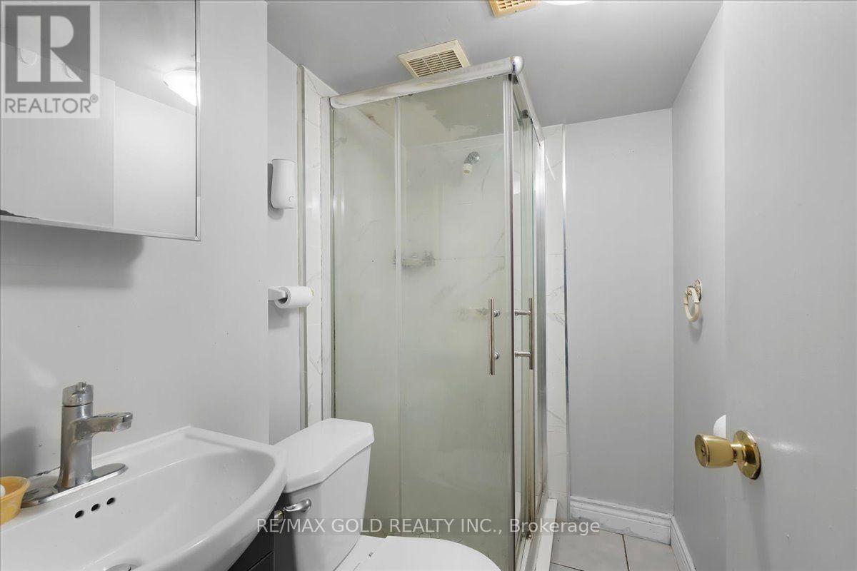 1484 Rose Haven Road, Mississauga, Ontario  L5V 1G8 - Photo 39 - W13829536