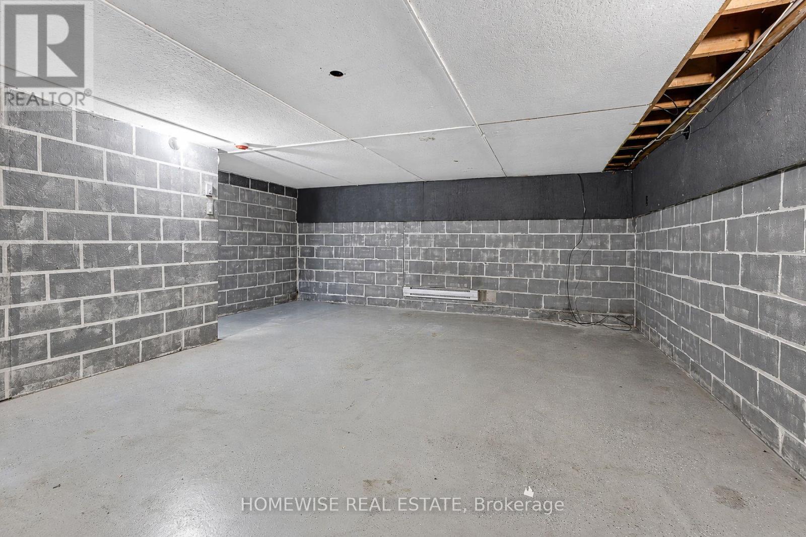 27 - 1350 Winding Trail, Mississauga, Ontario  L4Y 2T8 - Photo 29 - W13829558