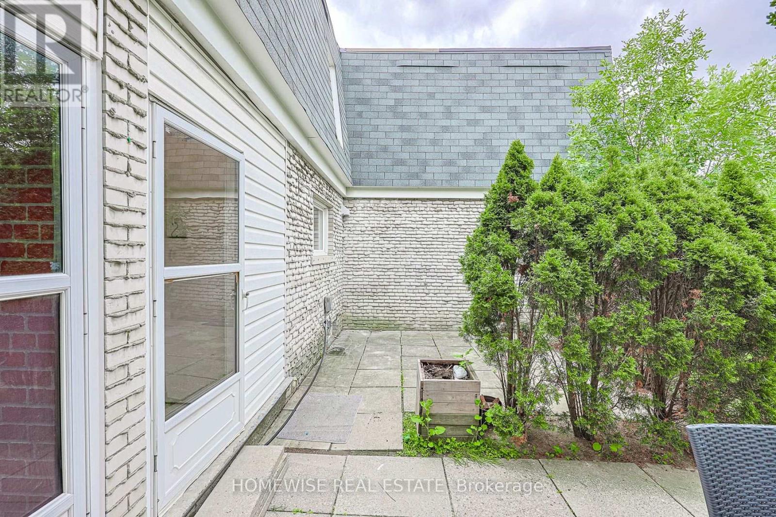 27 - 1350 Winding Trail, Mississauga, Ontario  L4Y 2T8 - Photo 31 - W13829558