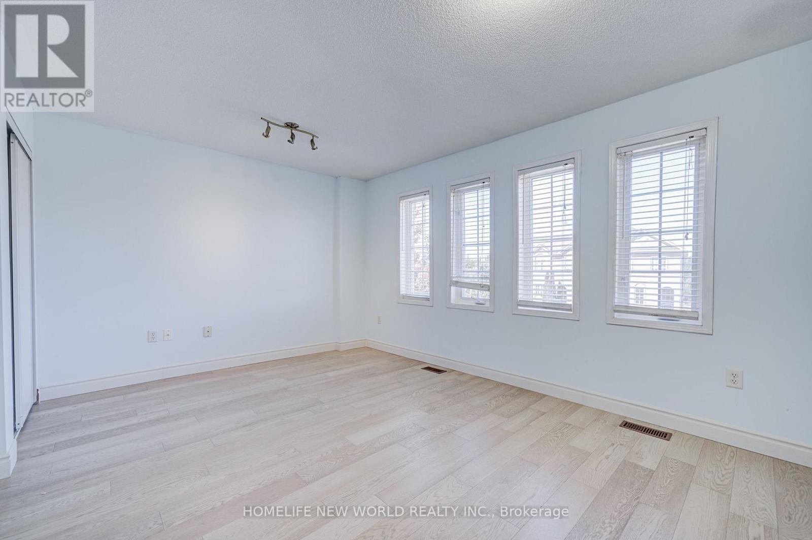 410 Fairgate Way, Oakville, Ontario  L6H 6Y1 - Photo 18 - W13829560