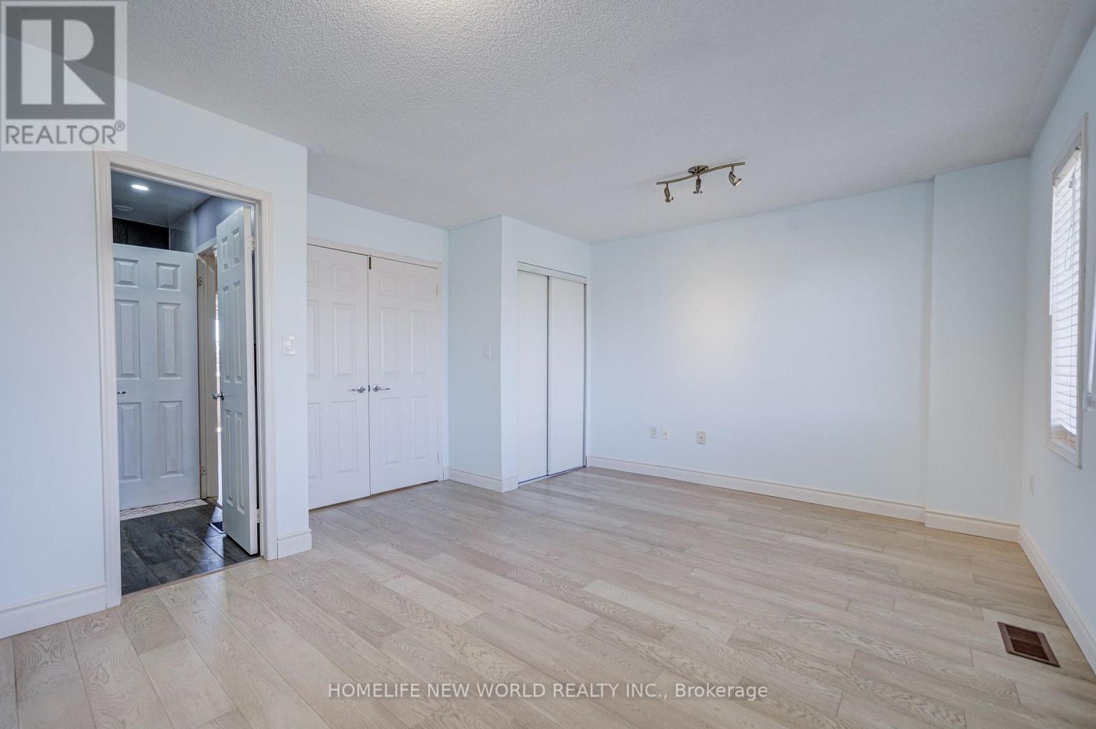 410 Fairgate Way, Oakville, Ontario  L6H 6Y1 - Photo 21 - W13829560