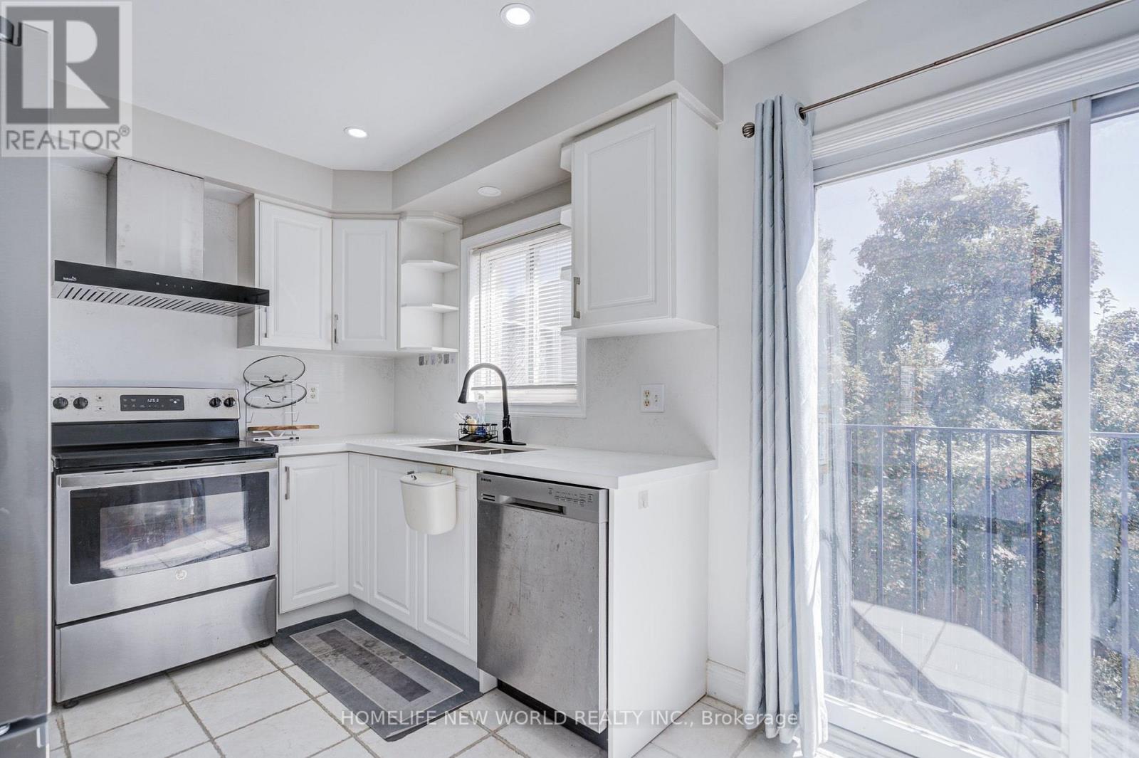 410 Fairgate Way, Oakville, Ontario  L6H 6Y1 - Photo 8 - W13829560