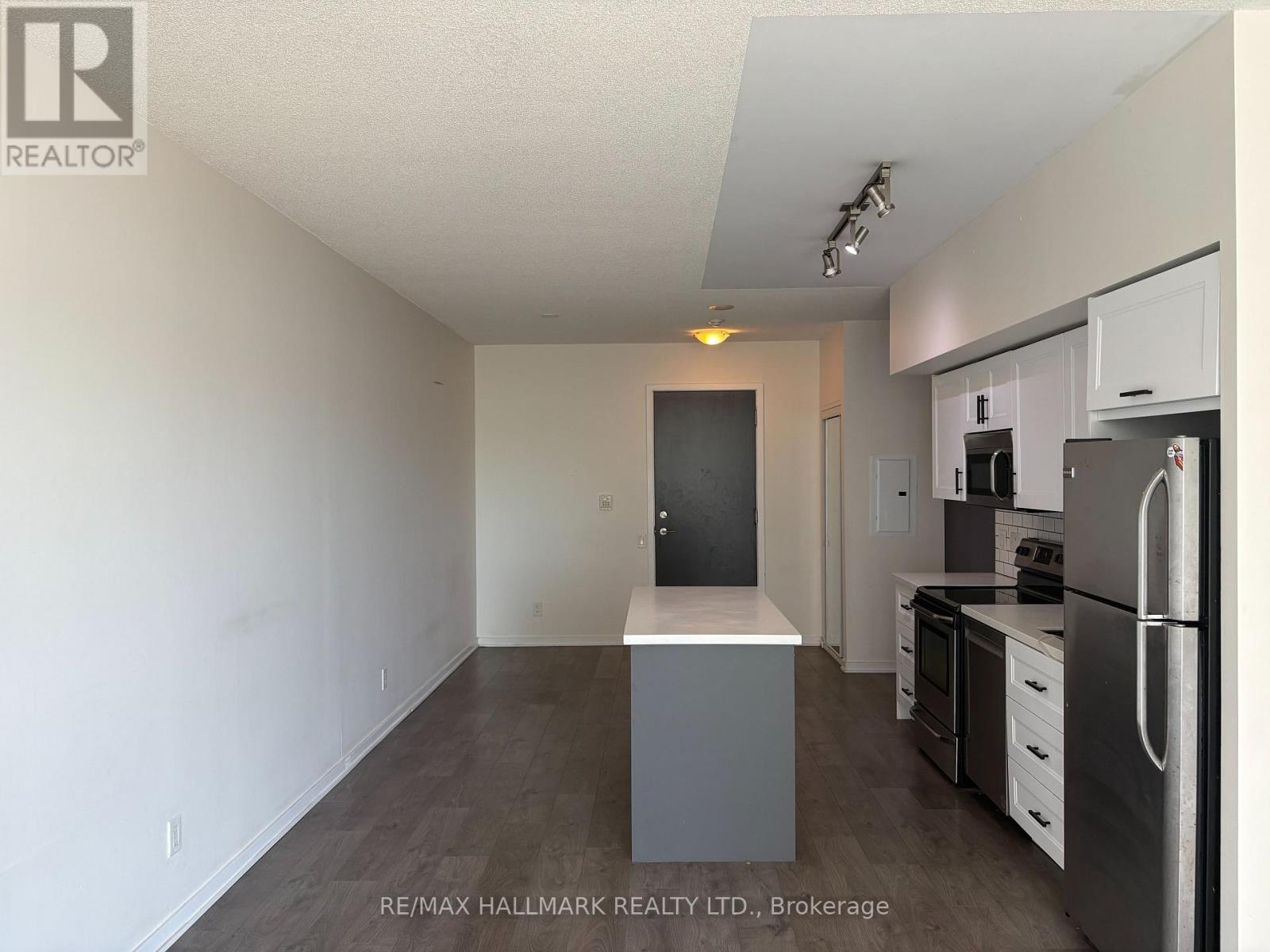 1414 - 105 The Queensway Avenue, Toronto, Ontario M6S 5B5 - Photo 2 - W13829598