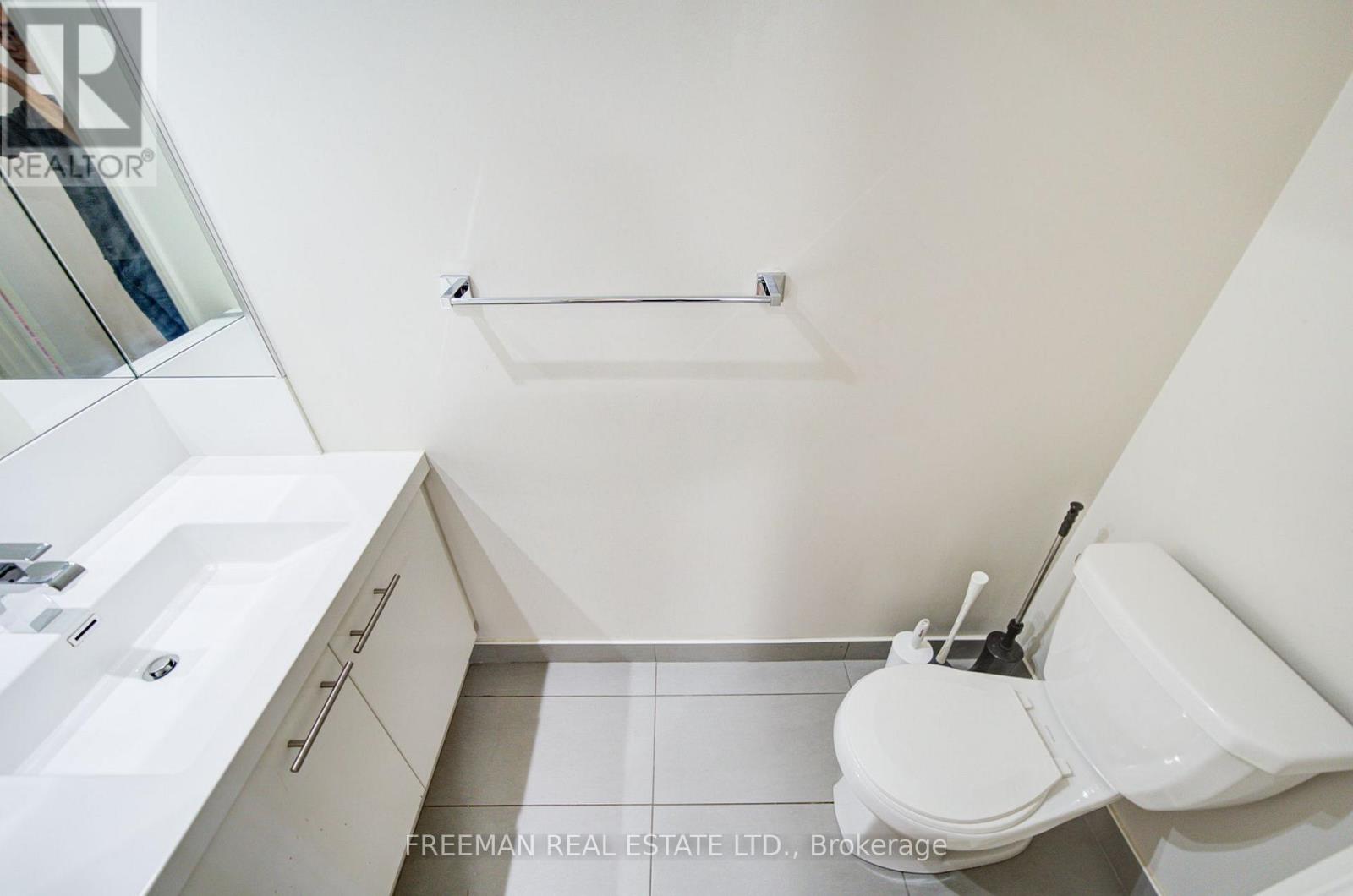 Th108 - 5 Valhalla Inn Road, Toronto, Ontario M9B 0B1 - Photo 13 - W13829616