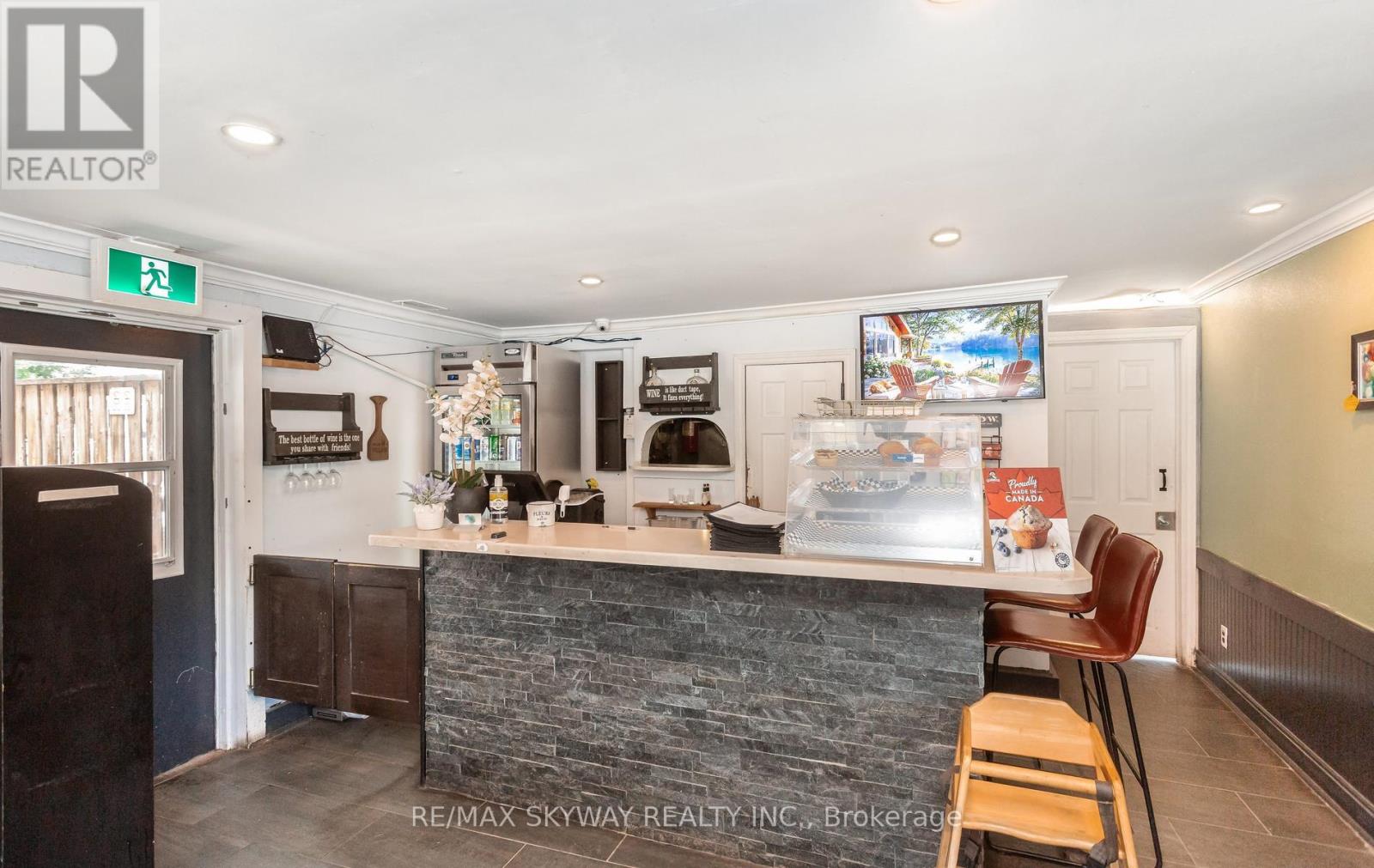 19 Main Street N, Milton, Ontario  L0P 1B0 - Photo 4 - W13829624