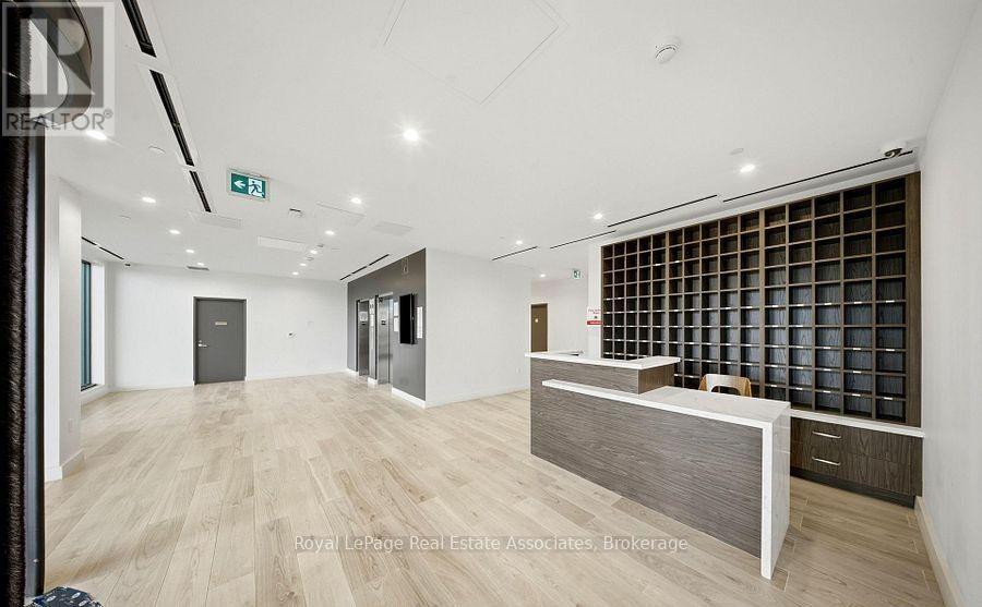 310 - 996 Martin Grove Road, Toronto, Ontario  M9W 4V8 - Photo 17 - W13829634