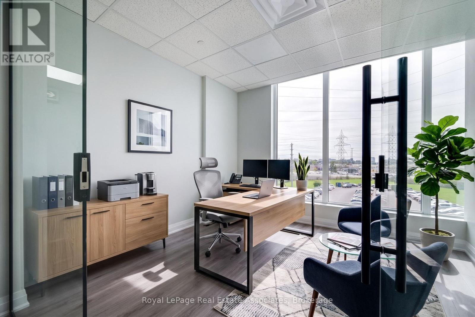 310 - 996 Martin Grove Road, Toronto, Ontario  M9W 4V8 - Photo 5 - W13829634