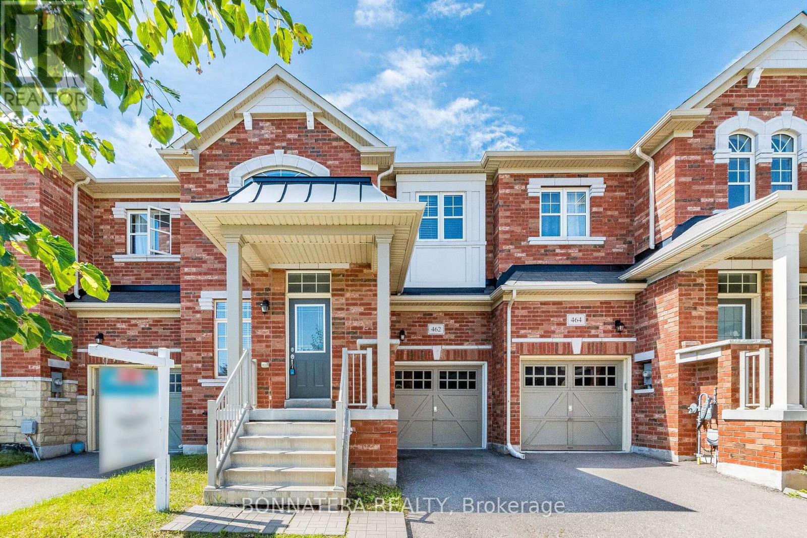 462 Terrace Way, Oakville, Ontario  L6M 1N5 - Photo 2 - W13829658
