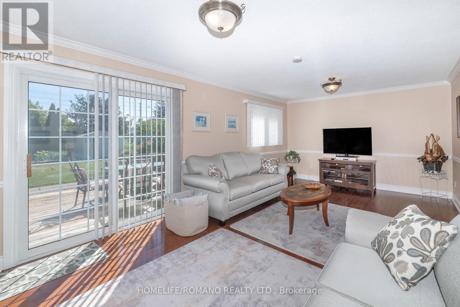 915 Lovingston Crescent, Mississauga, Ontario  L4W 3S6 - Photo 19 - W13829158