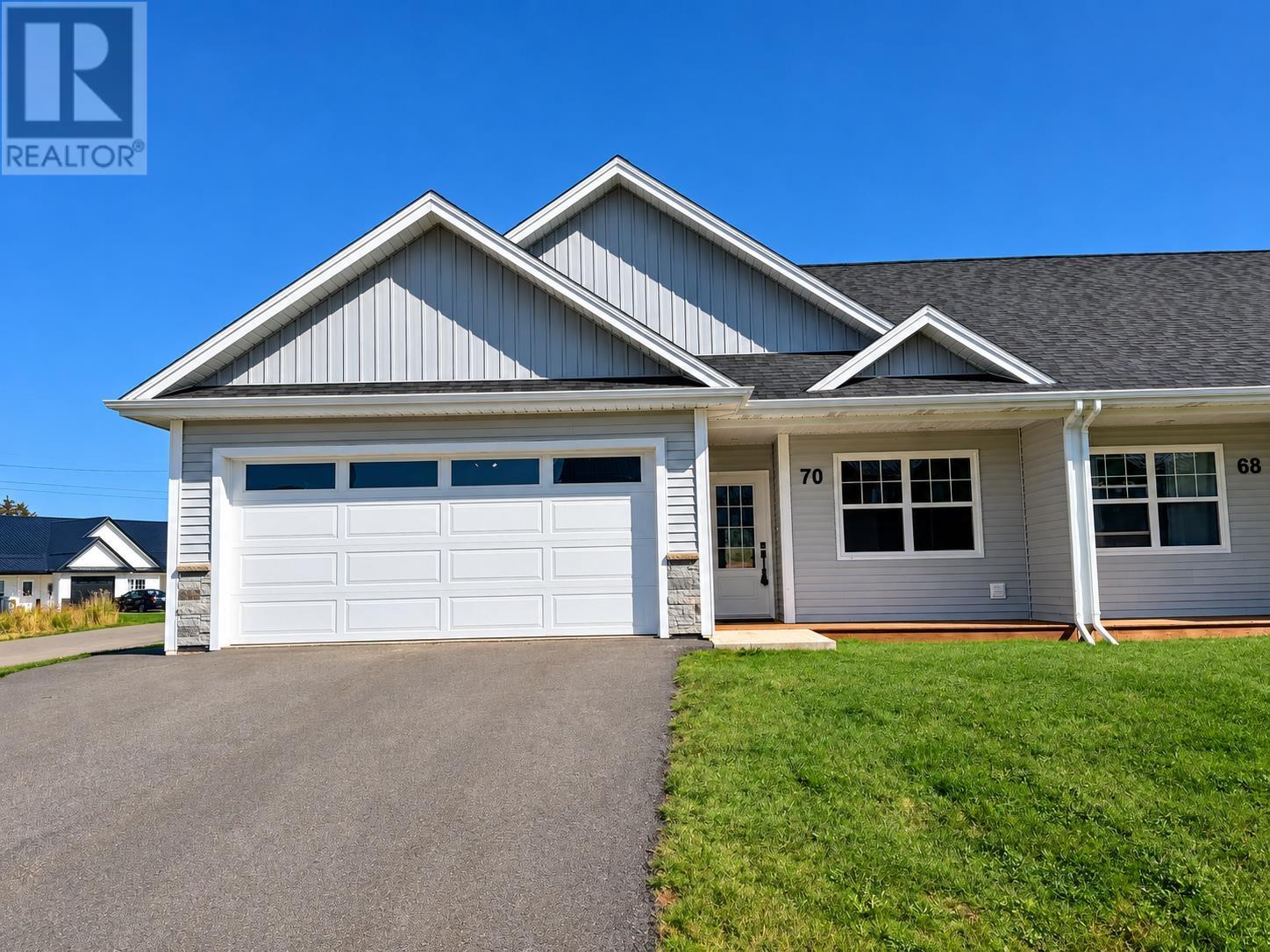 70 Kelly Heights, Stratford, Prince Edward Island