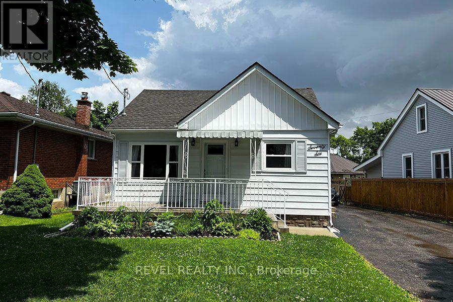 76 Mount Pleasant Street, Brantford, Ontario  N3T 1T1 - Photo 2 - X13829482