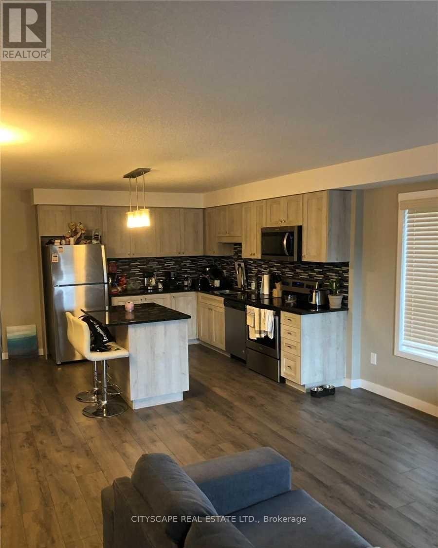 E8 - 160 Rochefort Street, Kitchener, Ontario  N2R 0P5 - Photo 3 - X13829550