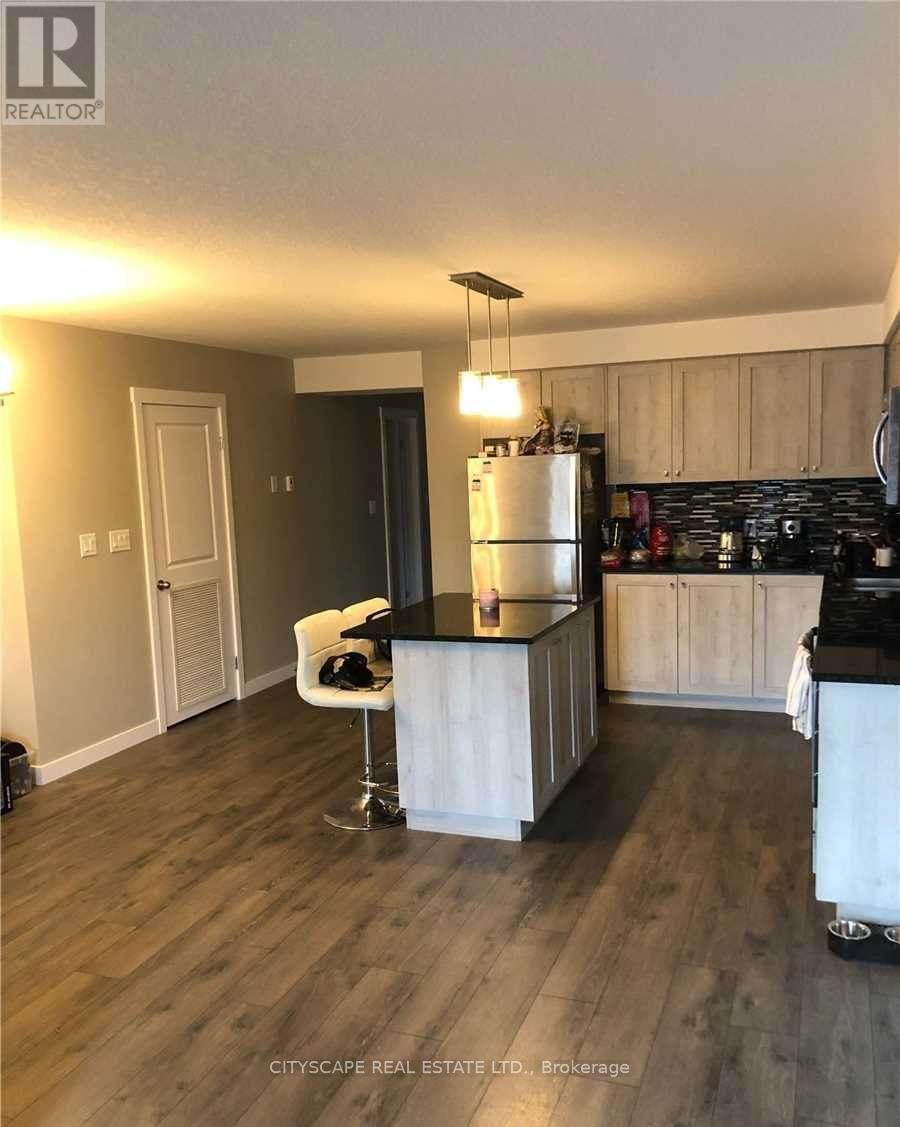 E8 - 160 Rochefort Street, Kitchener, Ontario  N2R 0P5 - Photo 4 - X13829550